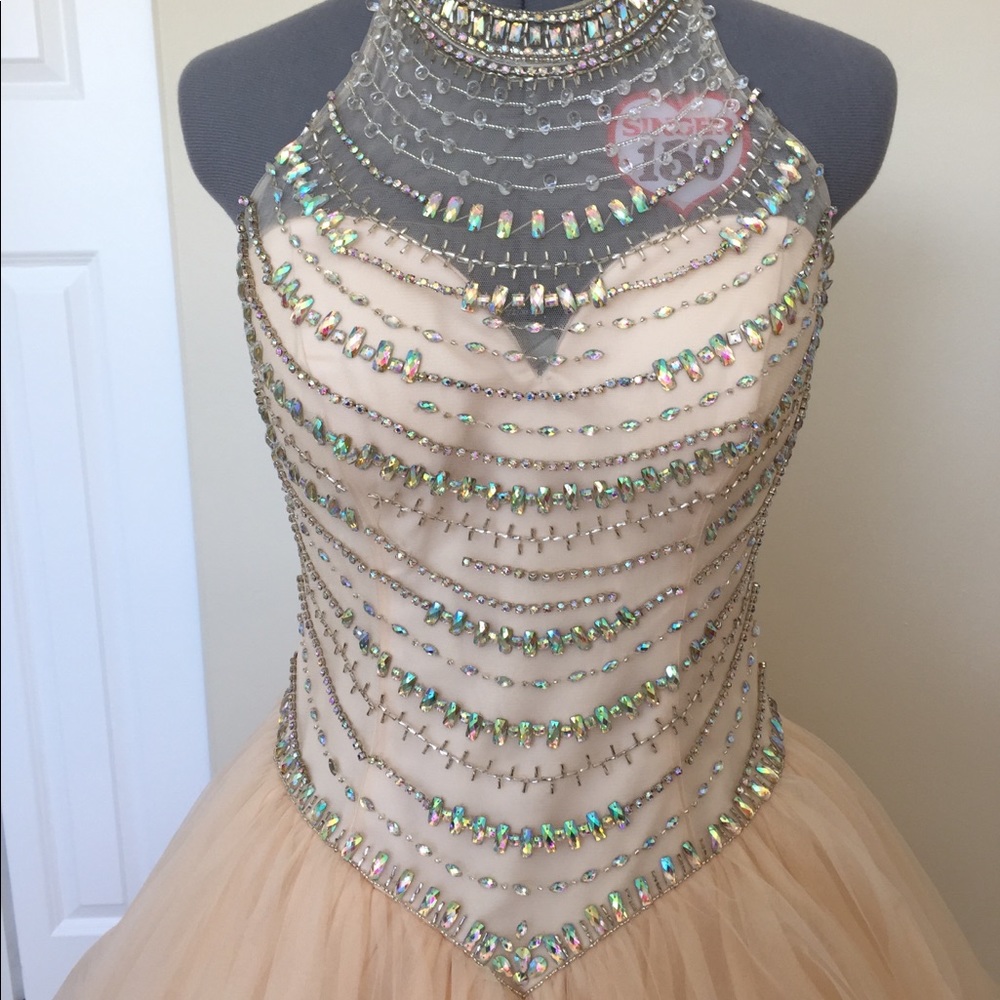 Mary’s Boutique Ball Gown - Picture 2 of 8